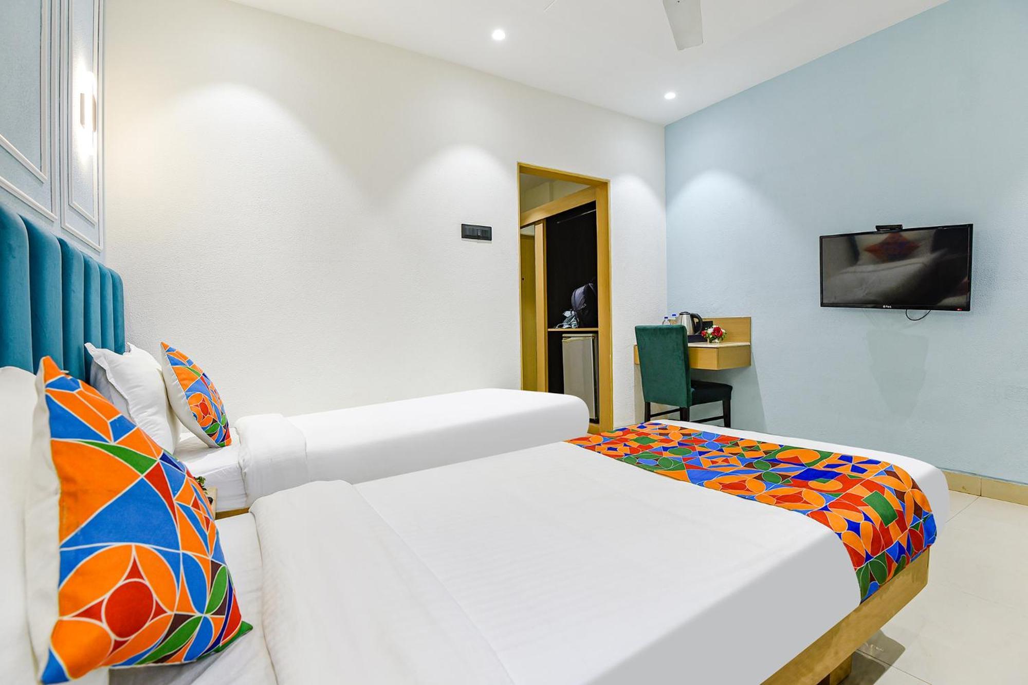 Fabhotel Prime Supreme - 700M From Vasco Da Gama Railway Station Marmagao Екстериор снимка